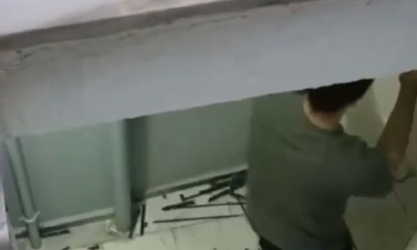 Kiracısının kapısına dayandı, tehditler savurdu!